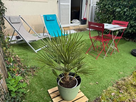 Appartement Cosy avec jardin privatif et garage Apartment in Fontainebleau