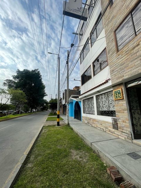 Property building, Day, Neighbourhood, Street view