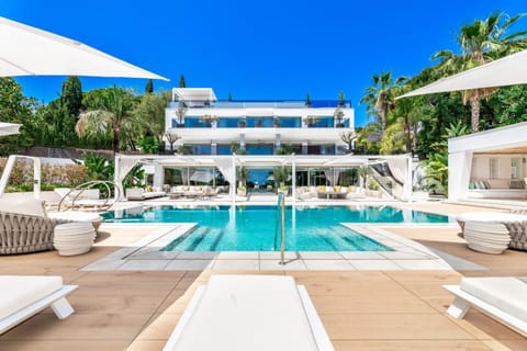 All About Villa Serenity Villa in Marbella