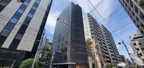 Property building, Location
