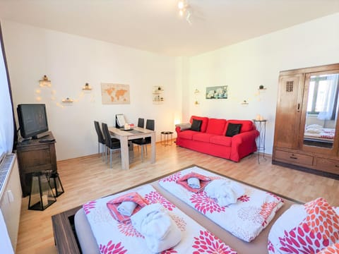 Living room, Photo of the whole room, Bedroom