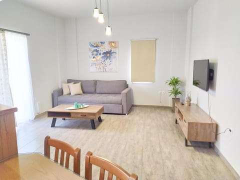 Sea Side View Home steps from the beach & city Apartment in Chania