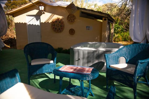 Magnifica villa immersa nella natura con spa privata a due passi dal mare Villa in Porto Istana