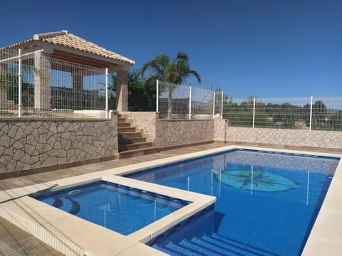 Pool view, Swimming pool, sunbed