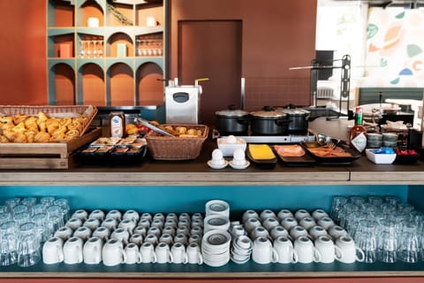 Buffet breakfast, Buffet breakfast