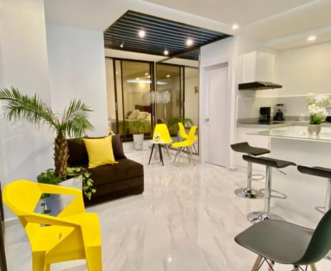 Living room, Dining area
