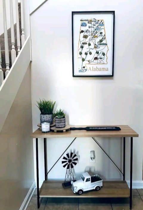 Boll Weevil Cottage Apartment in Enterprise