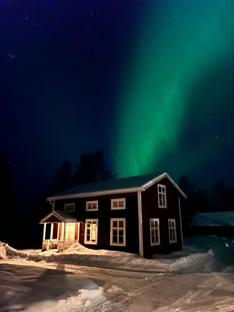 Trevlig villa mellan sjöarna i Vistträsk By. Villa in Norrbotten County, Sweden