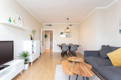 New Apartment With Private Rooftop Apartment in L'Hospitalet de Llobregat