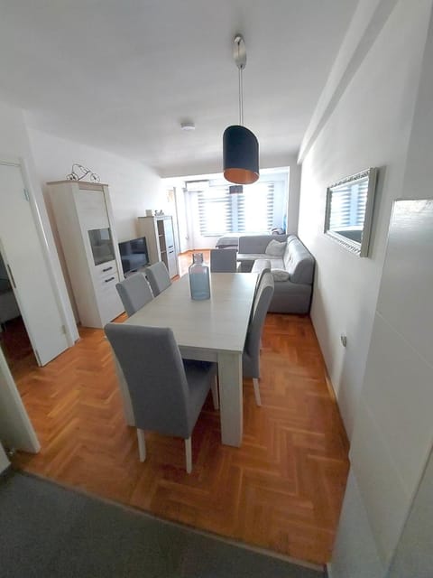 Apartman CITY CENTER 4-šetalište Apartment in Federation of Bosnia and Herzegovina