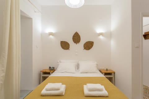 Satsi’s Cozy Casa-2 min from the beach&town House in Paros