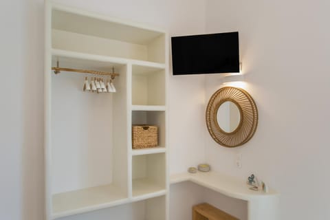 Satsi’s Cozy Casa-2 min from the beach&town House in Paros