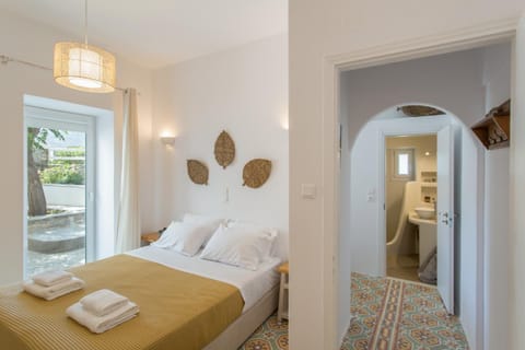 Satsi’s Cozy Casa-2 min from the beach&town House in Paros