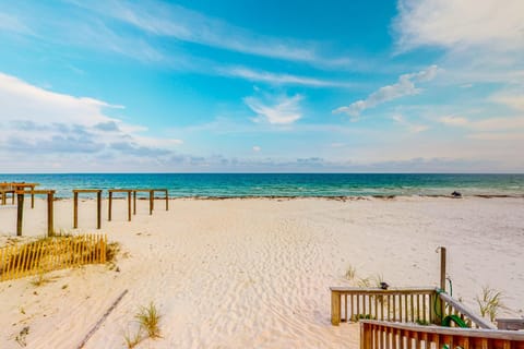 Sandbox House in West Beach