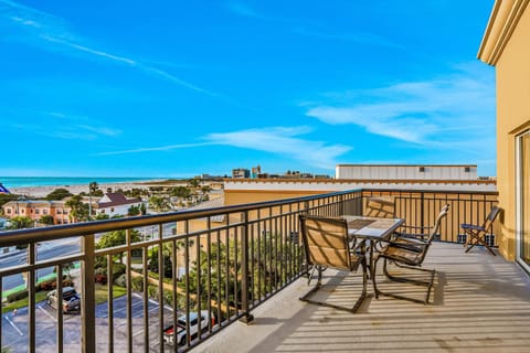 Palms of Treasure Island 405 House in Treasure Island