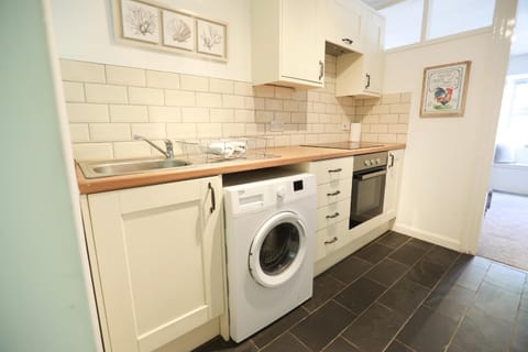 Lyn View Cottage - Modern Lynmouth Townhouse House in West Somerset District