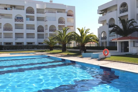 Property building, Swimming pool, Swimming pool