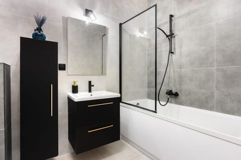 Shower, Bathroom, Bath