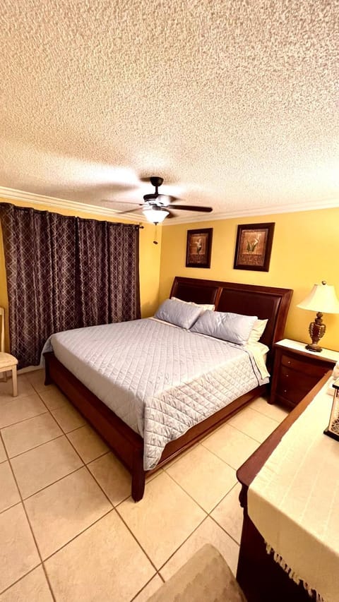 lovely 2BED 2BA vacation rental near the Beach Apartment in Deerfield Beach
