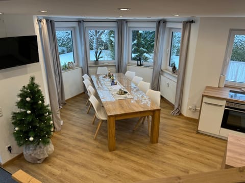 Doppelhaushälfte Zugspitzblick mit privatem Garten Apartment in Garmisch-Partenkirchen