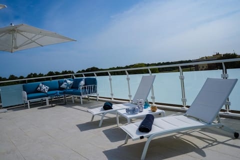 Day, Natural landscape, View (from property/room), Balcony/Terrace, Sea view