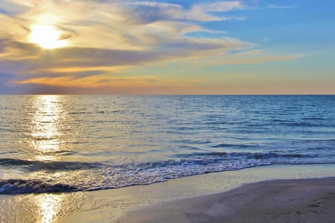Reflections on the Gulf 604 House in Indian Rocks Beach