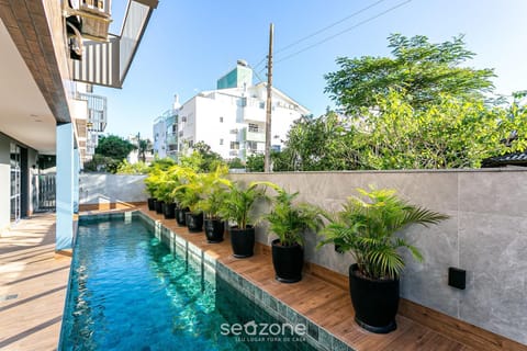 Pool view, Swimming pool