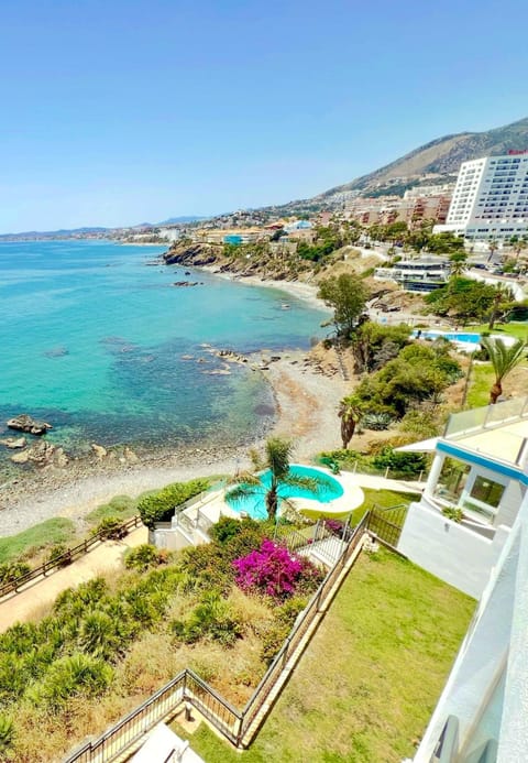 Nearby landmark, Natural landscape, Beach, Beach, Sea view, Sea view, sunbed