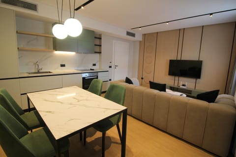 TV and multimedia, Living room, Dining area