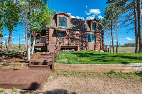 Private Mountain Cabin! King Bed 8 Acres Game Rm Cabin in Black Forest