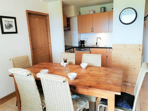 T4 à Morillon 1100 avec Wifi et Animaux acceptés - FR-1-815-79 Apartment in Morillon
