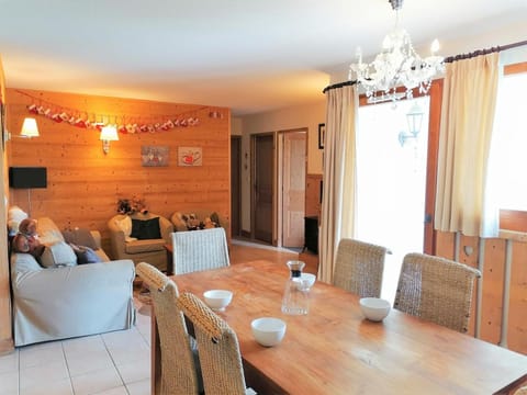 T4 à Morillon 1100 avec Wifi et Animaux acceptés - FR-1-815-79 Apartment in Morillon