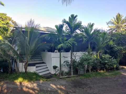 Property building, Restaurant/places to eat