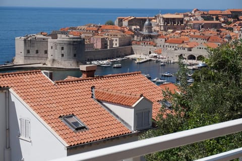 Nearby landmark, Day, Natural landscape, City view, Sea view