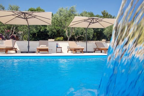 Day, Balcony/Terrace, Pool view, Swimming pool, Swimming pool, sunbed