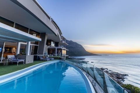 Property building, Mountain view, Pool view, Sea view, Swimming pool