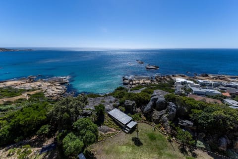 Natural landscape, Garden view, Sea view