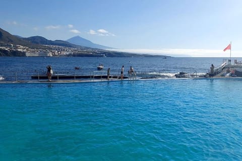 Nearby landmark, Day, Natural landscape, Mountain view, Pool view, Sea view, Swimming pool, sunbed