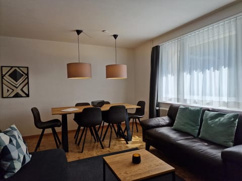 Living room, Seating area, Dining area