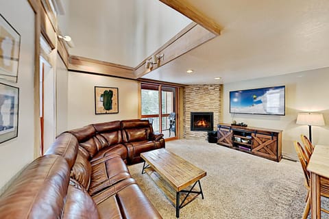 Gold Bend Adventure Apartment in Northstar Drive