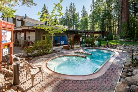 Gold Bend Adventure Apartment in Northstar Drive