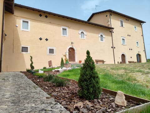 Property building, Spring, Day, Garden, Garden view