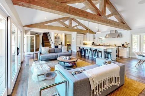 Modern Country Retreat close to Sonoma Plaza House in Sonoma