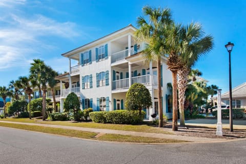 Miramar Magic House in Miramar Beach