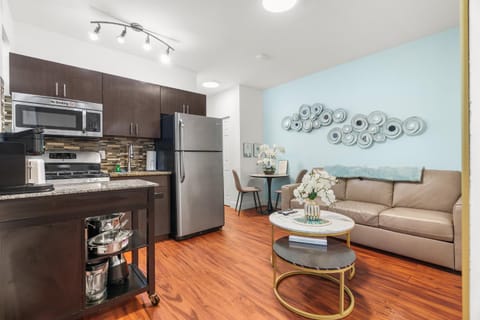 The Pearl Beachside Apartments on Hollywood Beach Apartment in Hollywood Beach