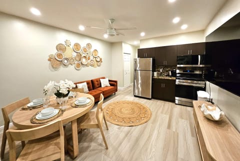 The Pearl Beachside Apartments on Hollywood Beach Apartment in Hollywood Beach