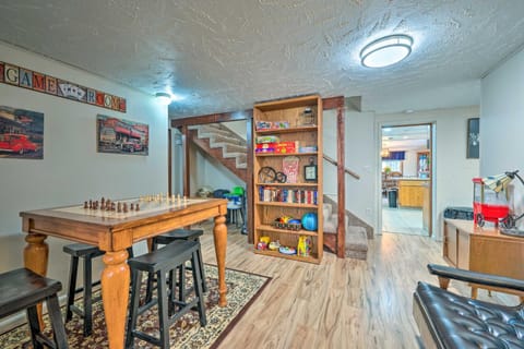 Caldwell House with Grill about 1 Mi to Downtown! House in Caldwell