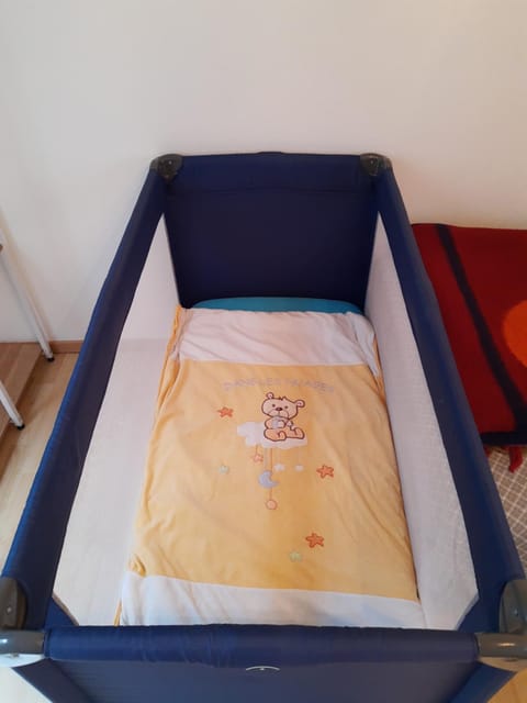 Agréable maison avec cour à 10min de Liège Apartment in Liège