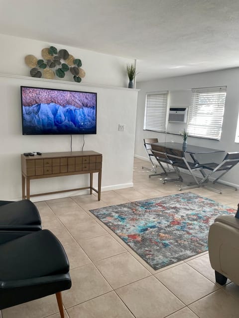 Downtown FTL apartments on the River Apartment in Fort Lauderdale