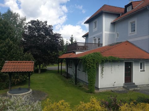 Property building, Garden